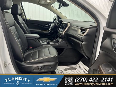 Used 2023 GMC Acadia Denali w/ Denali Technology Package FWD image 15