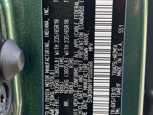 Used 2023 Toyota Highlander XLE AWD/4WD image 25
