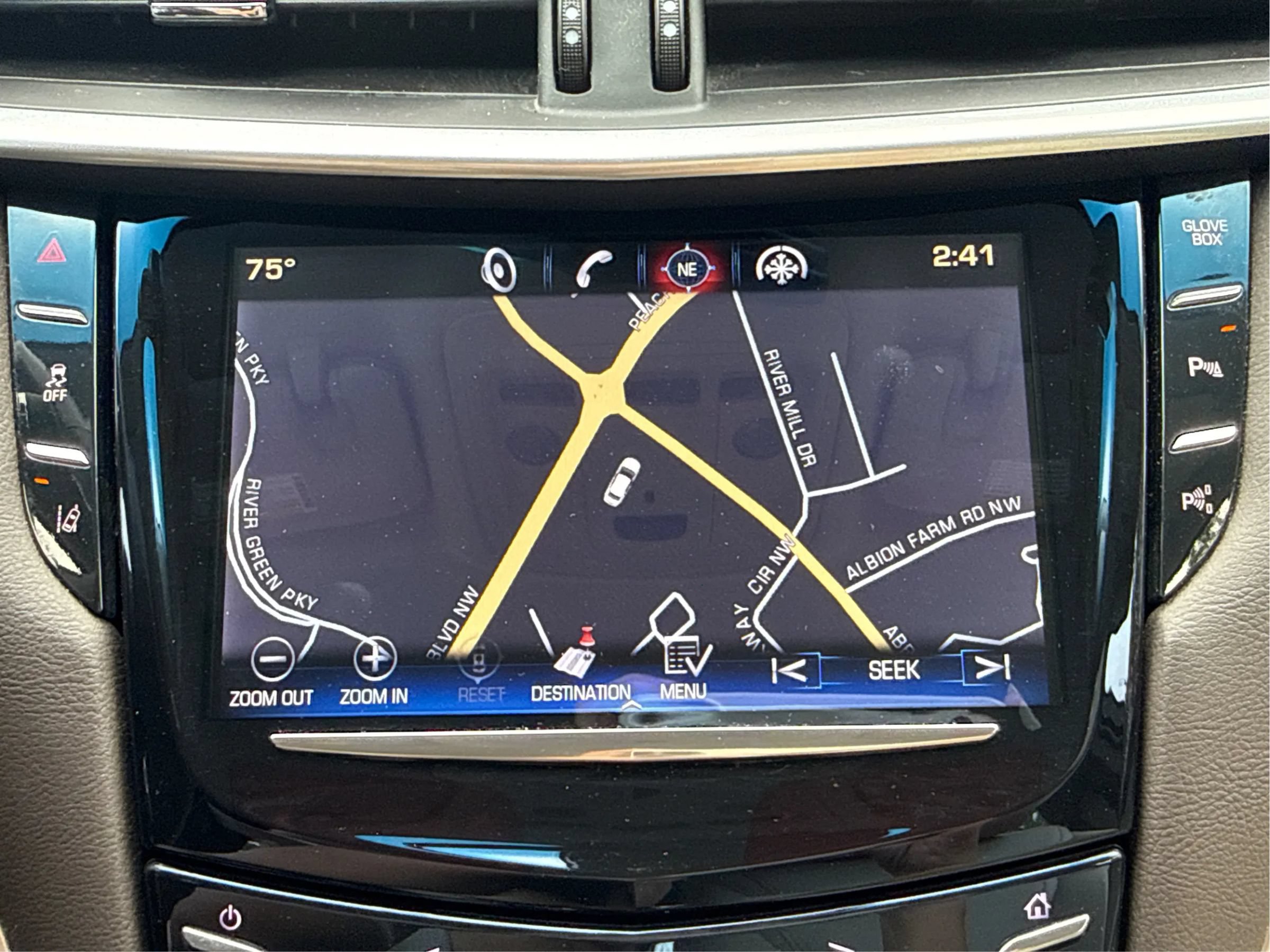 Used 2014 Cadillac XTS Luxury w/ Driver Awareness Package FWD image 14