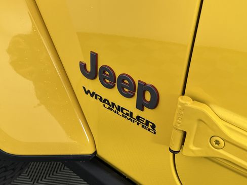 Used 2019 Jeep Wrangler Unlimited Rubicon image 15