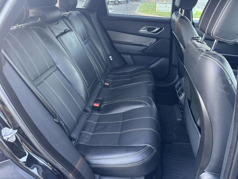 Used 2018 Land Rover Range Rover Velar S image 7