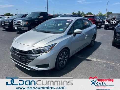 Used 2023 Nissan Versa SV FWD image 1