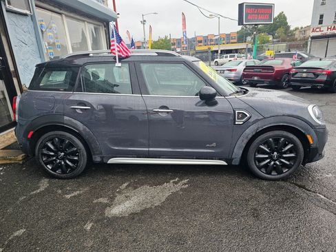 Used 2019 MINI Cooper Countryman S image 2