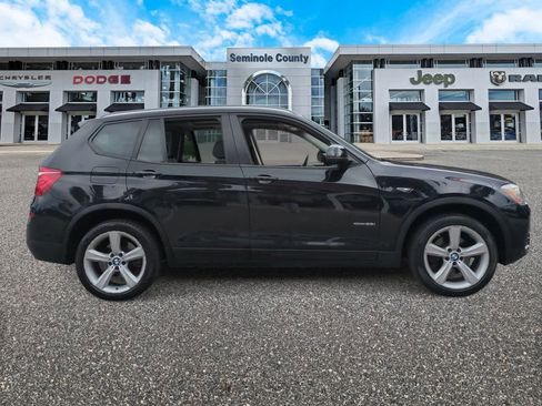 Used 2017 BMW X3 sDrive28i image 9