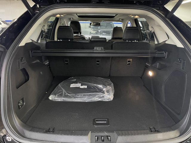 Used 2023 Ford Edge Titanium w/ Class II Trailer Tow Package AWD/4WD image 18