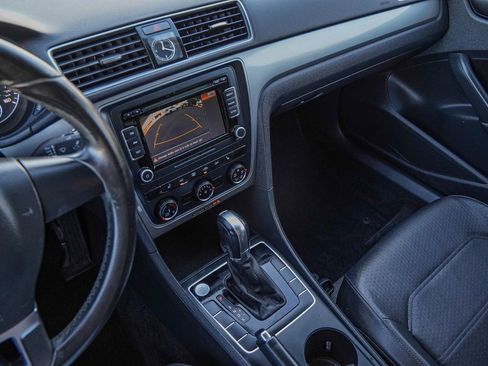 Used 2015 Volkswagen Passat 1.8T S image 27