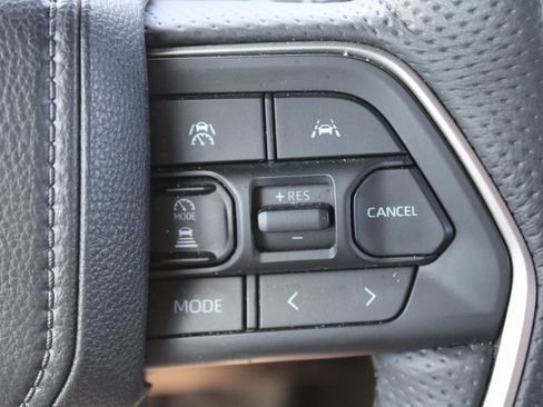 Used 2024 Toyota Tacoma TRD Off-Road image 30