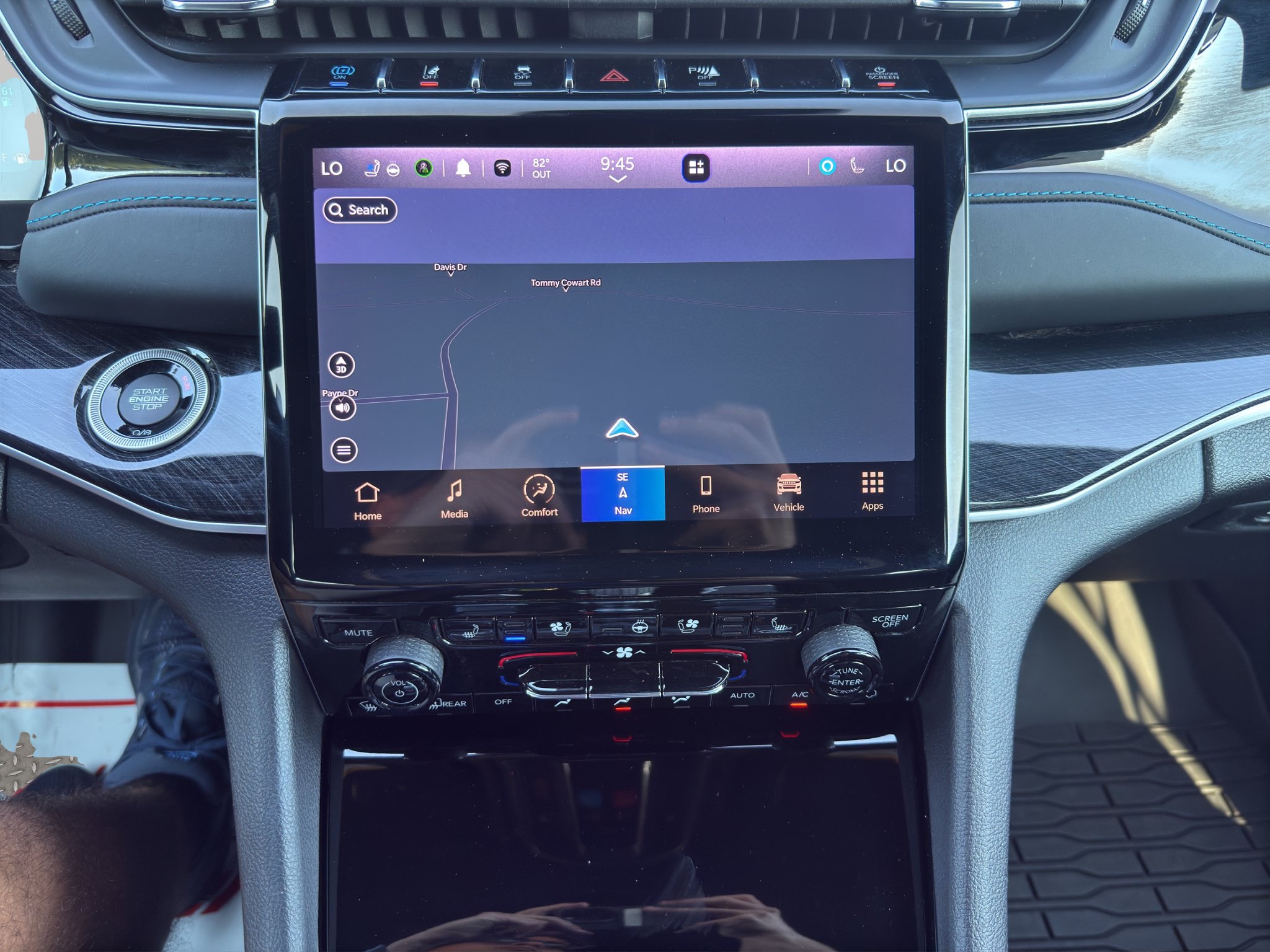 Used 2022 Jeep Grand Cherokee Trailhawk w/ Luxury Tech Group III AWD/4WD image 34