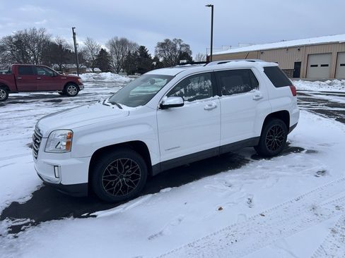 Used 2016 GMC Terrain SLT w/ Open Road Package image 3