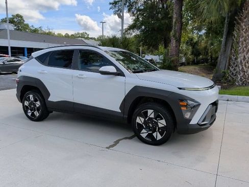 Certified 2024 Hyundai Kona SEL AWD/4WD image 3