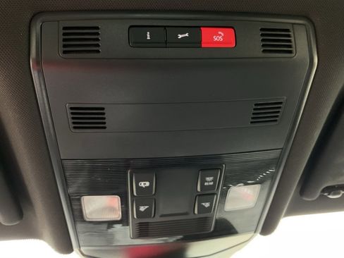 Used 2025 Volkswagen Jetta Sport image 26