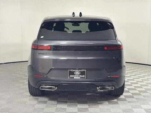 New 2026 Land Rover Range Rover Sport SE image 4