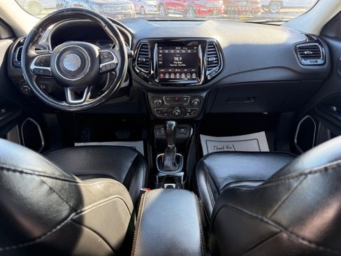 Used 2019 Jeep Compass Limited FWD image 9