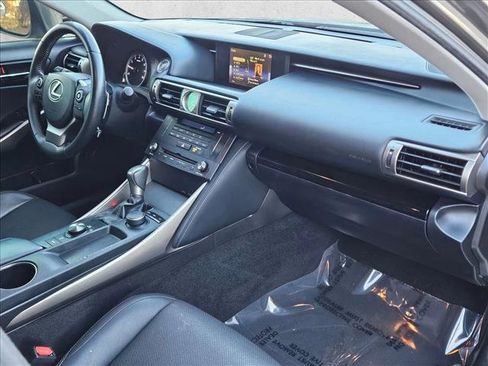 Used 2015 Lexus IS 250 image 21