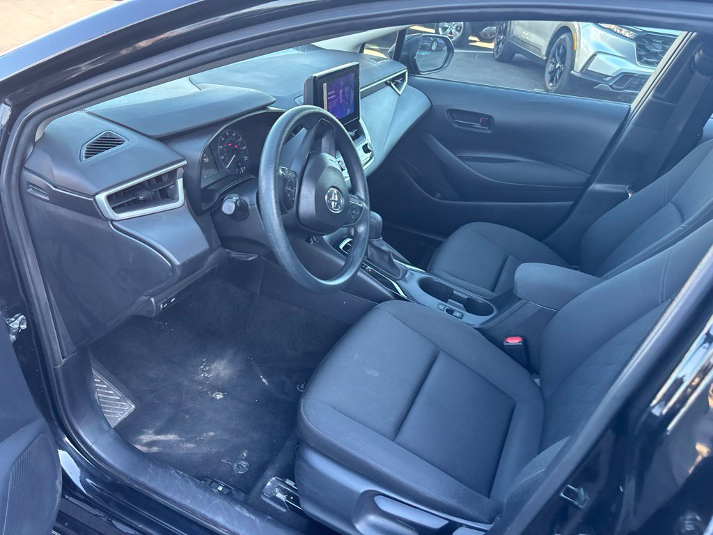 Used 2025 Toyota Corolla LE FWD image 14