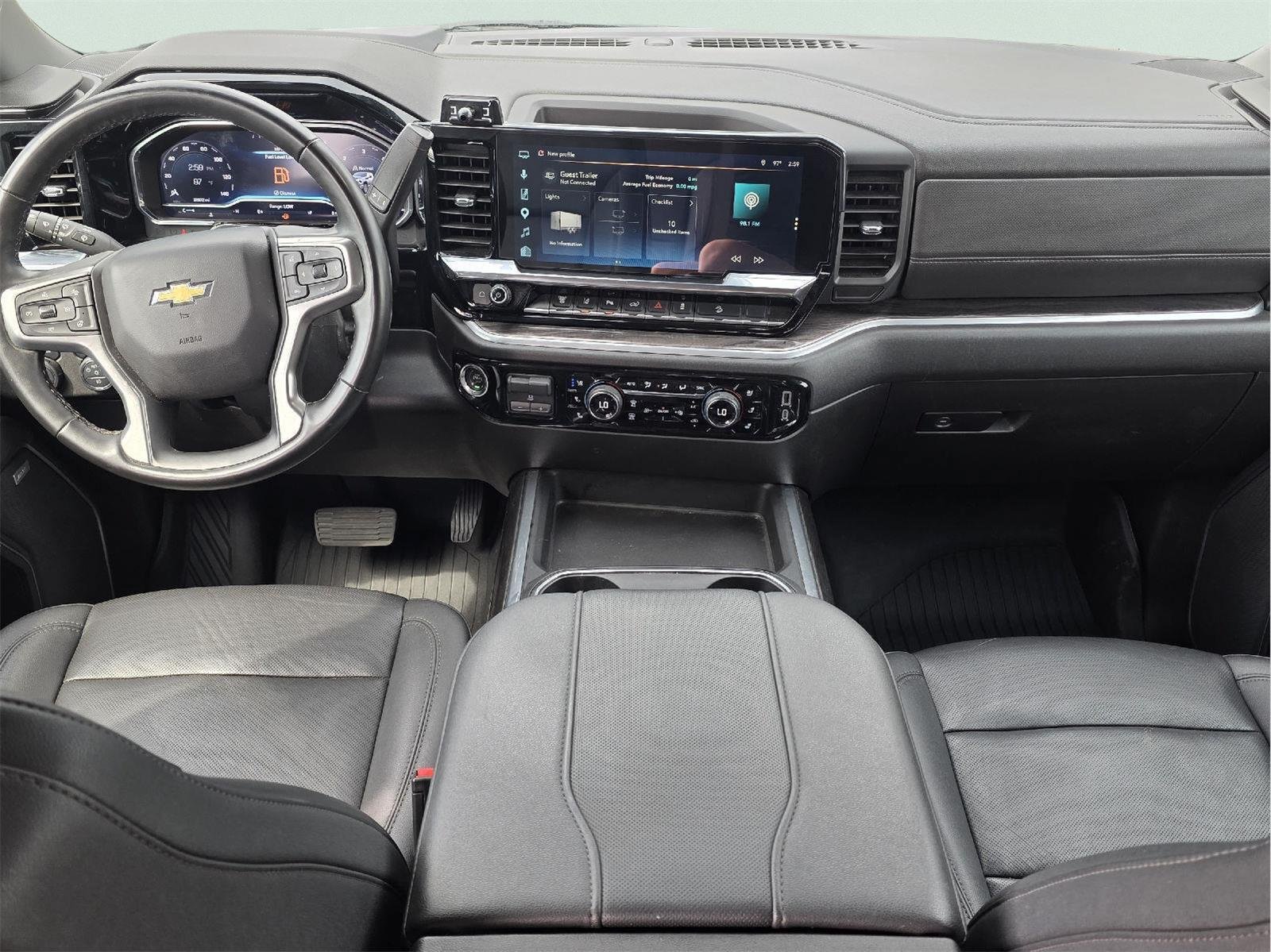 Used 2025 Chevrolet Silverado 2500 LTZ w/ LTZ Convenience Package AWD/4WD image 9