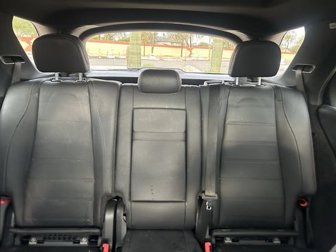 Used 2023 Mercedes-Benz GLE 450 4MATIC w/ AMG Line Exterior image 17