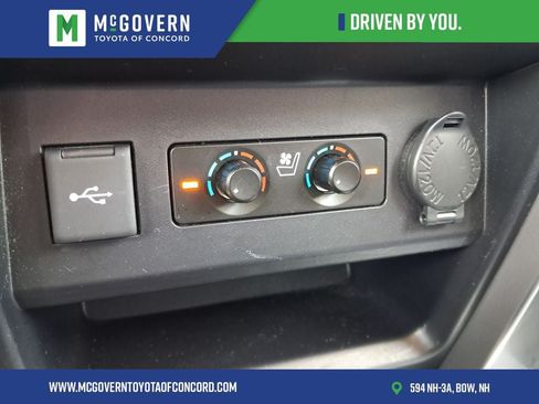 Used 2023 Toyota 4Runner Limited AWD/4WD image 32