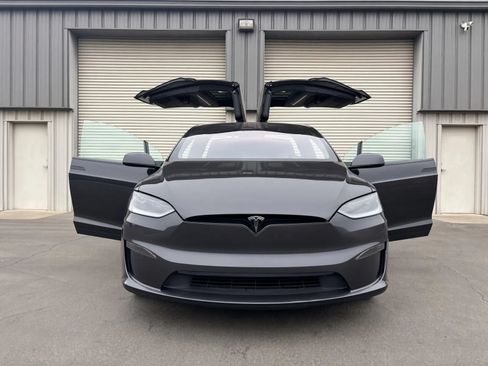 Used 2024 Tesla Model X AWD/4WD image 6
