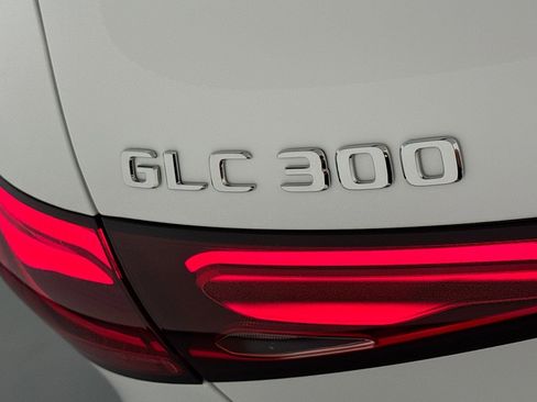 New 2026 Mercedes-Benz GLC 300 image 8