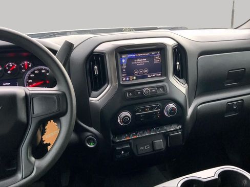 Used 2024 Chevrolet Silverado 2500 Custom w/ Custom Value Package AWD/4WD image 6