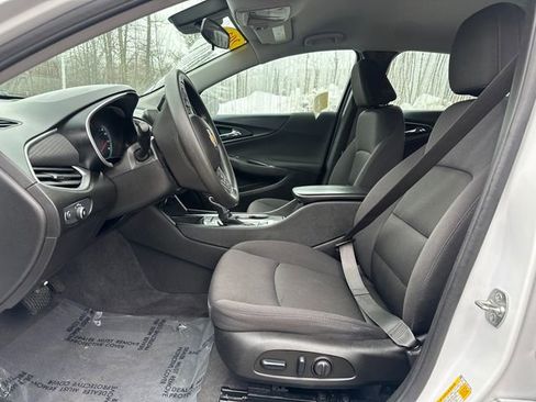 Used 2024 Chevrolet Malibu LT FWD image 24