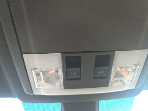 Used 2017 Ford Taurus Limited image 48