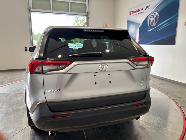 Certified 2024 Toyota RAV4 LE AWD/4WD image 5
