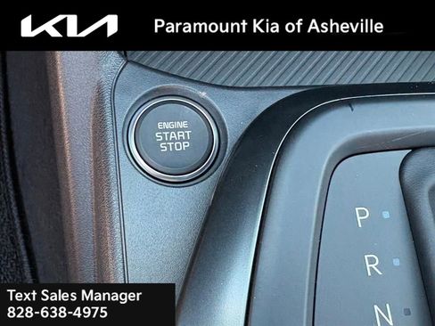 New 2025 Kia K4 LXS image 13