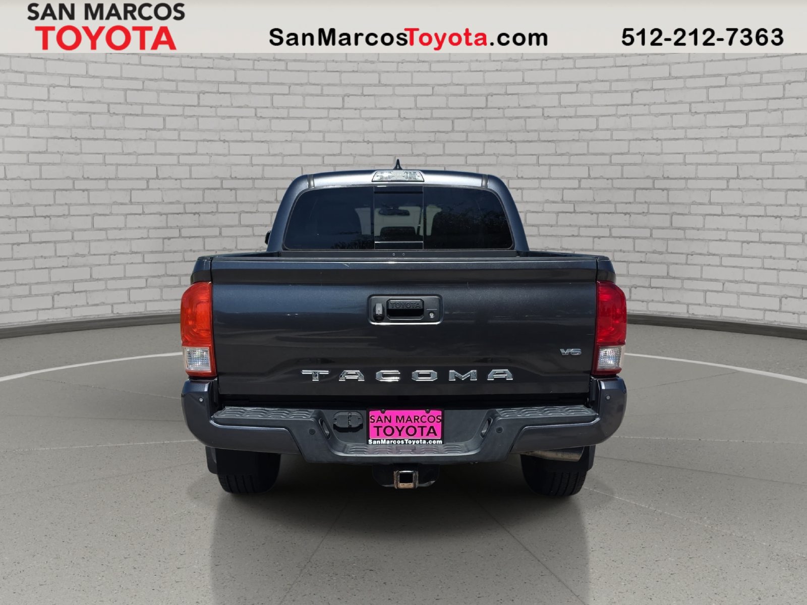 Used 2017 Toyota Tacoma TRD Off-Road w/ Premium & Technology Package AWD/4WD image 7