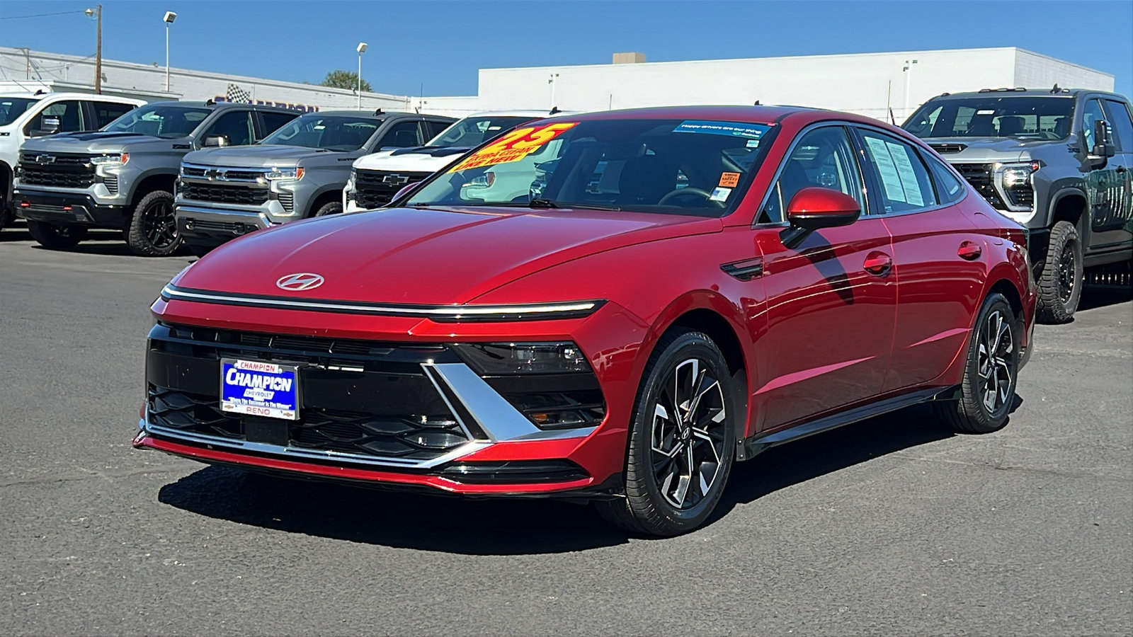 Used 2025 Hyundai Sonata SEL FWD image 1