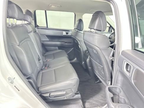 Used 2025 Hyundai Santa Fe SEL FWD image 27