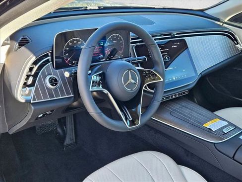 Used 2026 Mercedes-Benz E 350 Sedan image 9