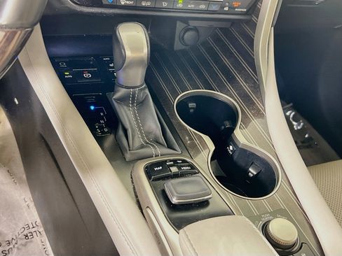 Used 2017 Lexus RX 350 AWD w/ Luxury Package image 17