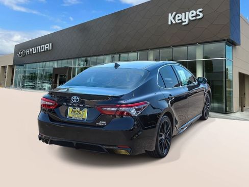 Used 2024 Toyota Camry XSE w/ Cold Weather Package FWD image 4