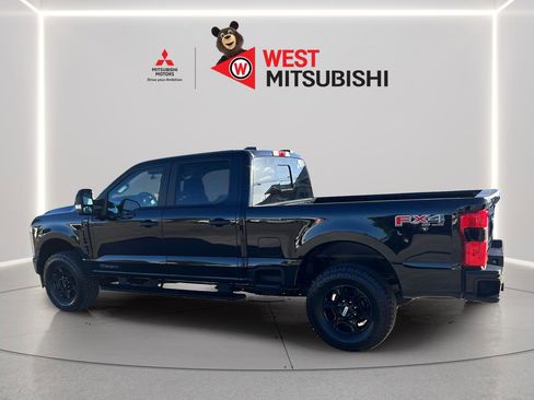 Used 2023 Ford F250 XL w/ STX Appearance Package AWD/4WD image 3