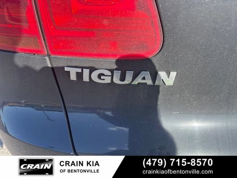 Used 2016 Volkswagen Tiguan R-Line AWD/4WD image 8