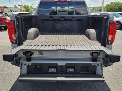 Used 2024 GMC Sierra 1500 AT4 w/ Technology Package image 11