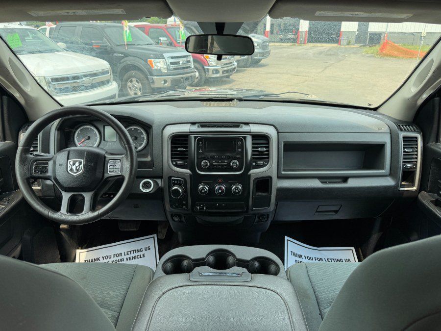 Used 2014 RAM 1500 ST w/ SXT Appearance Group AWD/4WD image 19