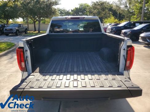 Used 2023 GMC Sierra 1500 SLT w/ SLT Premium Package AWD/4WD image 10