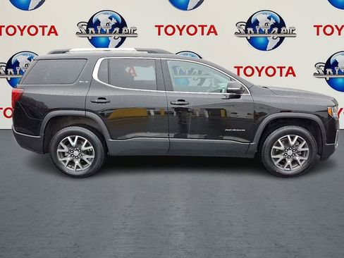 Used 2023 GMC Acadia SLE w/ Driver Convenience Package image 9
