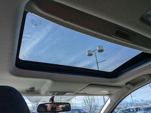 Used 2016 Honda HR-V EX-L image 18