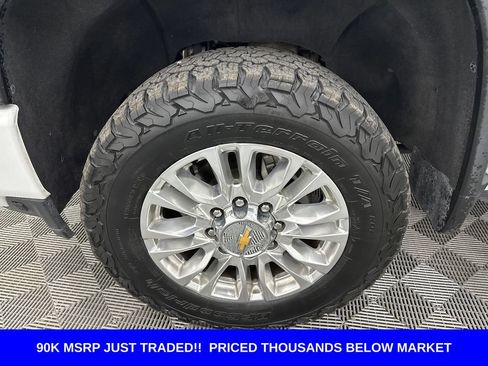 Used 2022 Chevrolet Silverado 2500 High Country w/ Z71 Off-Road Package AWD/4WD image 13