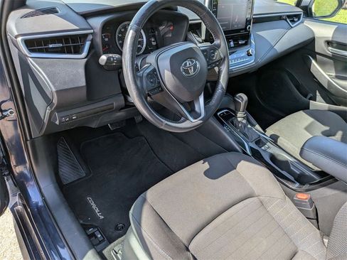 Used 2021 Toyota Corolla SE w/ SE Premium Package image 11
