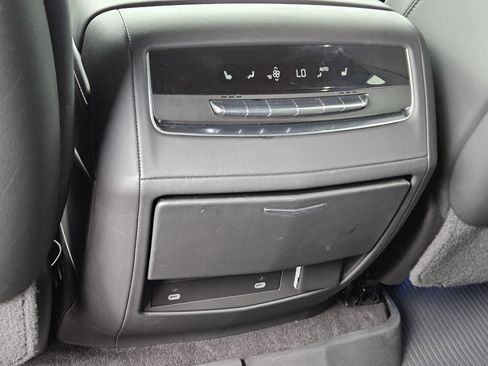 Certified 2023 Cadillac Escalade ESV Premium Luxury image 20