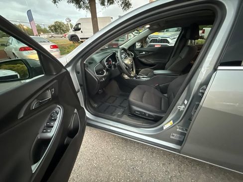 Used 2024 Chevrolet Malibu LT FWD image 12