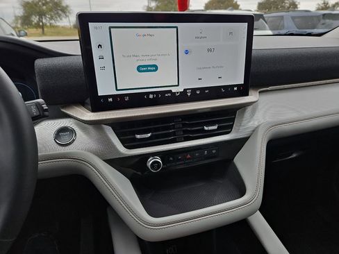 New 2026 Ford Explorer Active w/ Active Comfort Package image 25