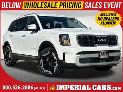 Used 2024 Kia Telluride S w/ S Sunroof Package