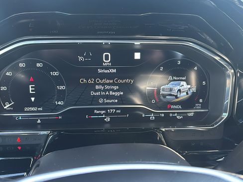 Used 2022 GMC Sierra 1500 Elevation image 16