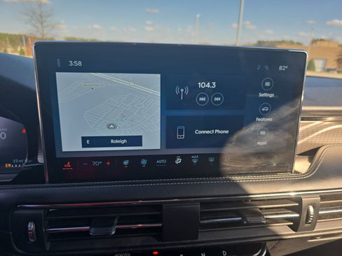 Certified 2024 Lincoln Corsair Reserve w/ Equipment Group 201A image 19